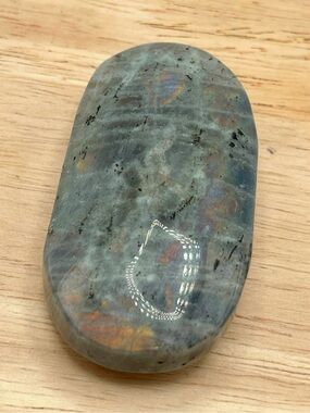 🌑Rainbow Flash Labradorite Crystal Palm Stone🌑